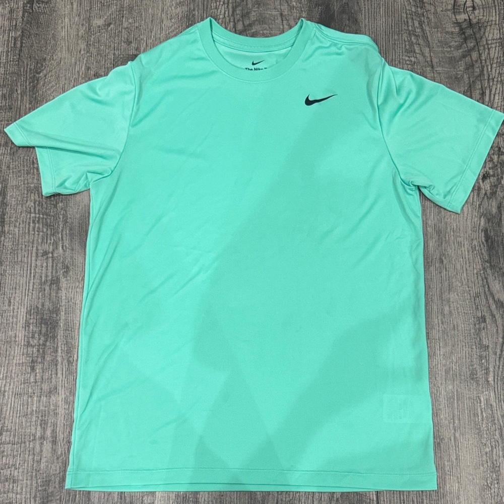 Nike Men's Mint Green Short Sleeve Tee
